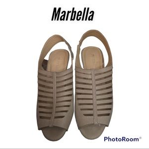 Marabella Lydia Cream/Tan Open Toe Strappy Sandal Size 9